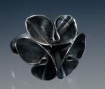 Fl single flower ring oxidized