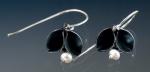 Single leaf oxidized dangle earrings w pearls