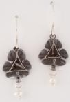 Fl Small flower oxidized dangle earrins w pearls