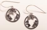 Fl small circle 3-leaf oxidized earrings